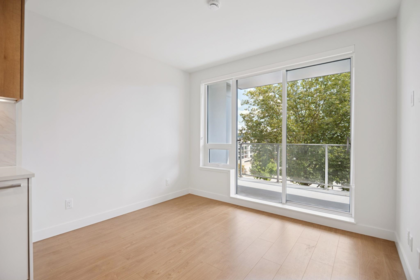303 13387 Old Yale Road, Surrey, BC, Surrey — Apartment/Condo for sale
