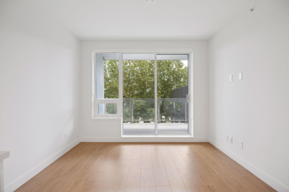 303 13387 Old Yale Road, Surrey, BC, Surrey — Apartment/Condo for sale