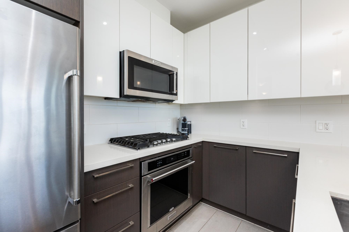 Family Room Photo of 1111 271 Francis Way, New Westminster, BC