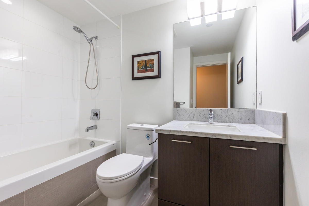 Mudroom Photo of 1111 271 Francis Way, New Westminster, BC