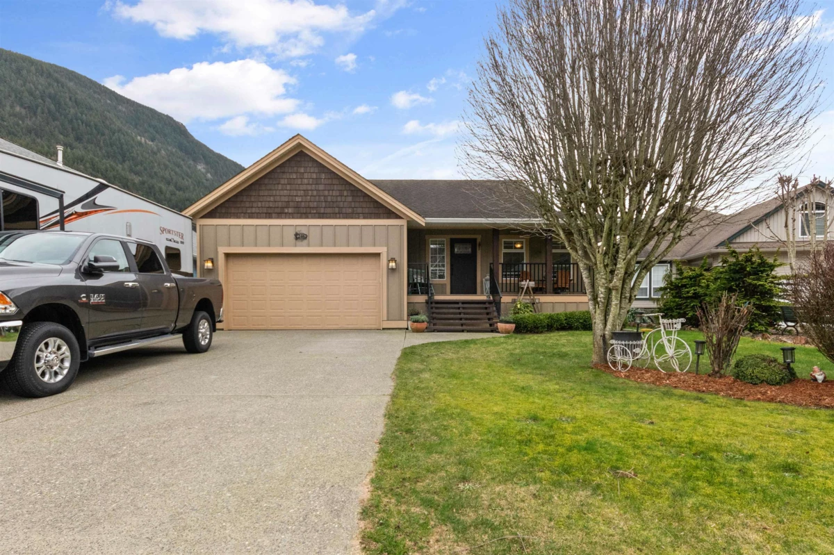 Exterior Front Photo of 246 Balsam Avenue, Harrison Hot Springs, BC