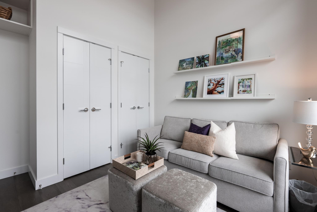 Entry Foyer Photo of 505 2738 Library Lane, North Vancouver, BC