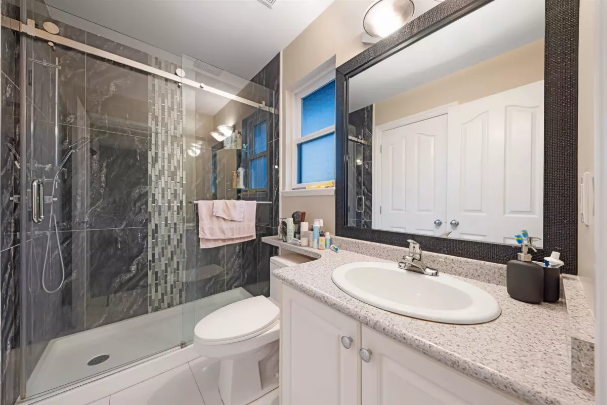 Backyard Photo of 14621 81a Avenue, Surrey, BC