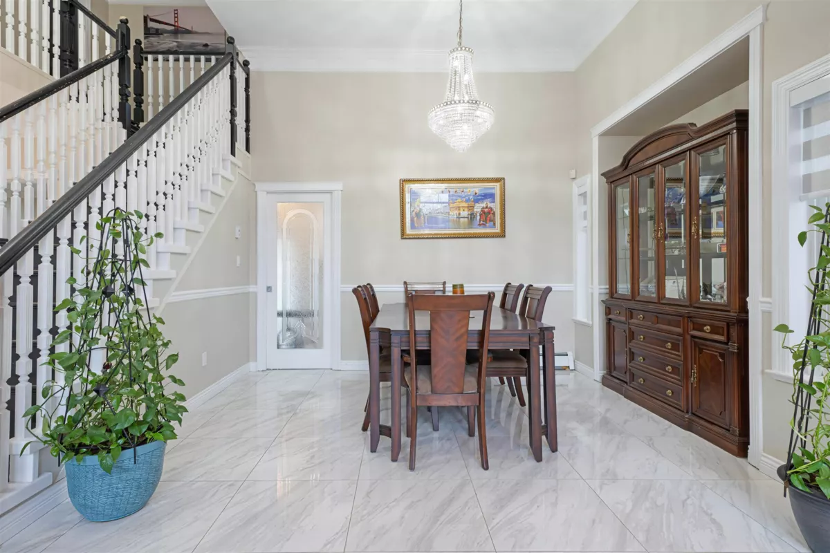 Guest Bathroom Photo of 14621 81a Avenue, Surrey, BC