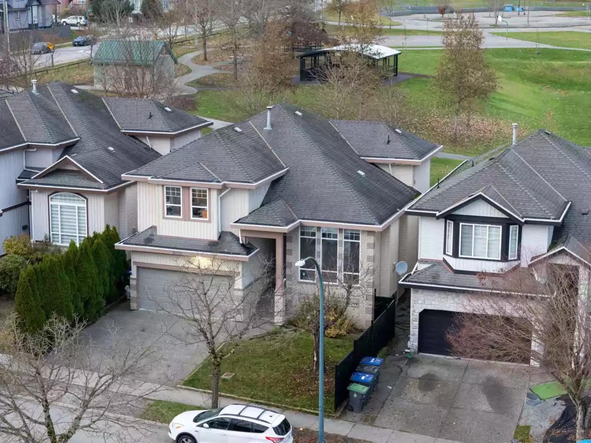 Hot Tub / Spa Photo of 14621 81a Avenue, Surrey, BC