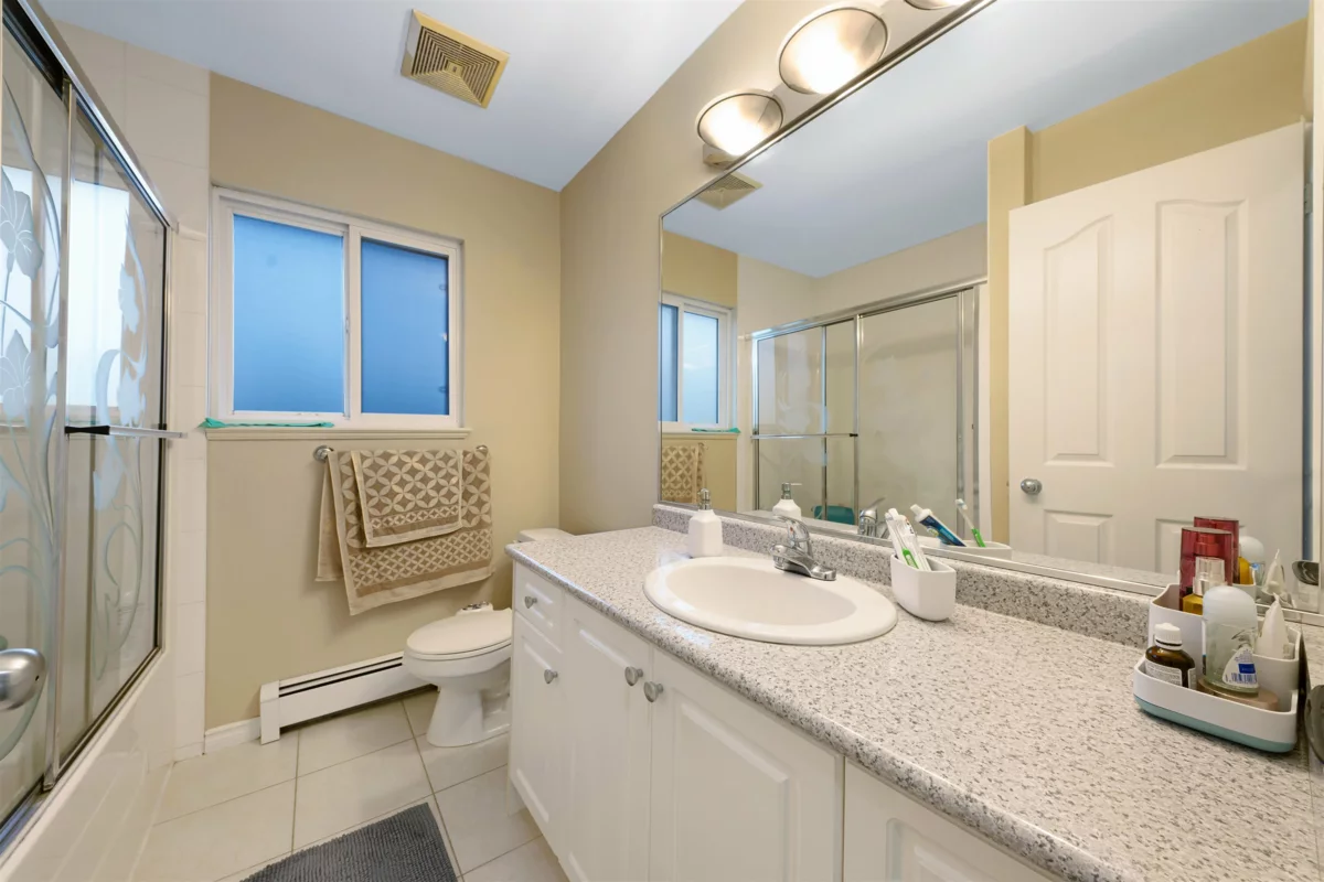 Staircase Photo of 14621 81a Avenue, Surrey, BC