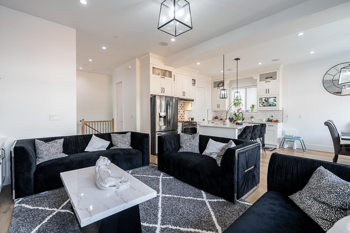 Dining Area Photo of 23091 134 Loop, Maple Ridge, BC