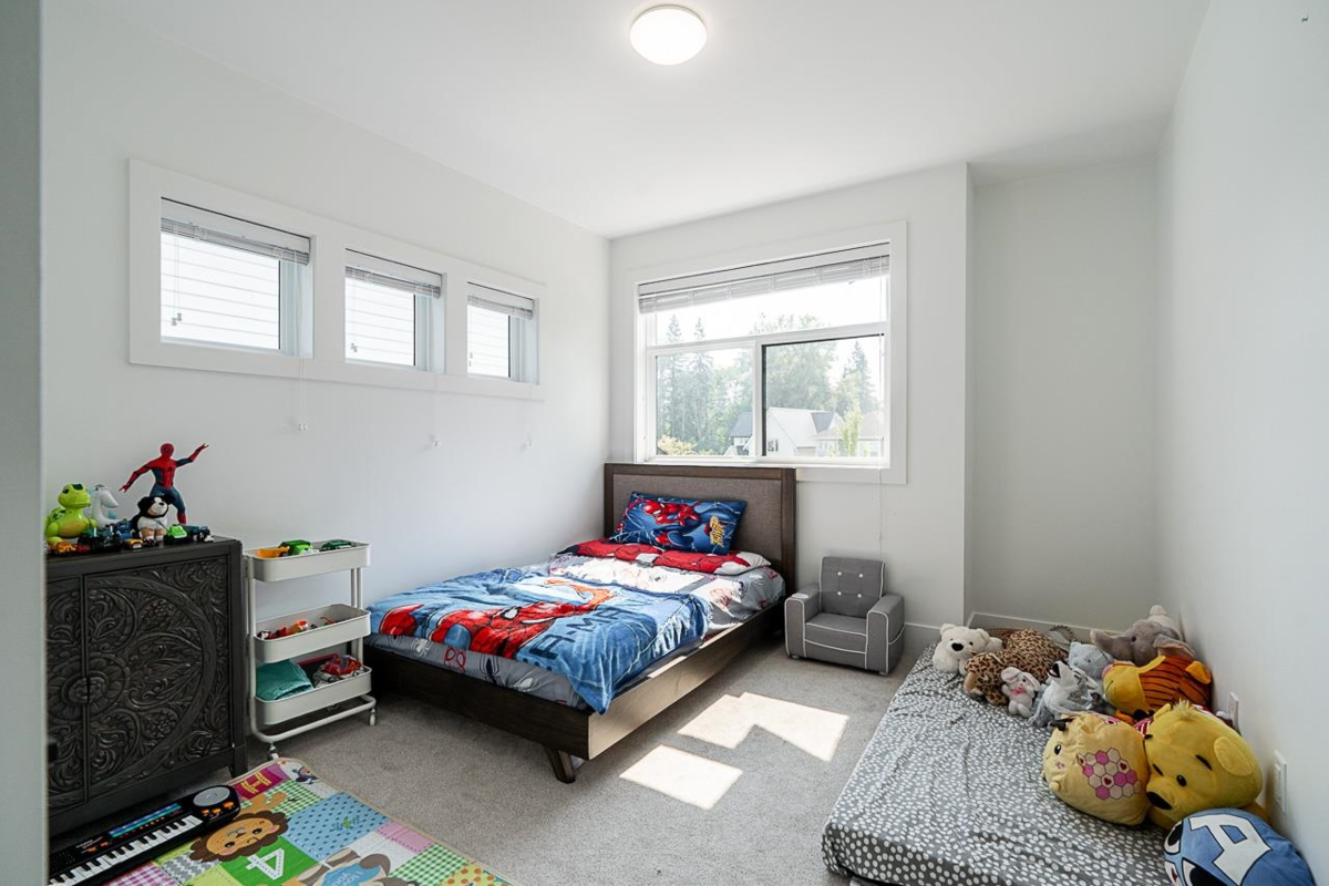 Entry Foyer Photo of 23091 134 Loop, Maple Ridge, BC