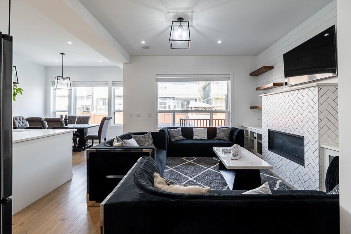 Family Room Photo of 23091 134 Loop, Maple Ridge, BC