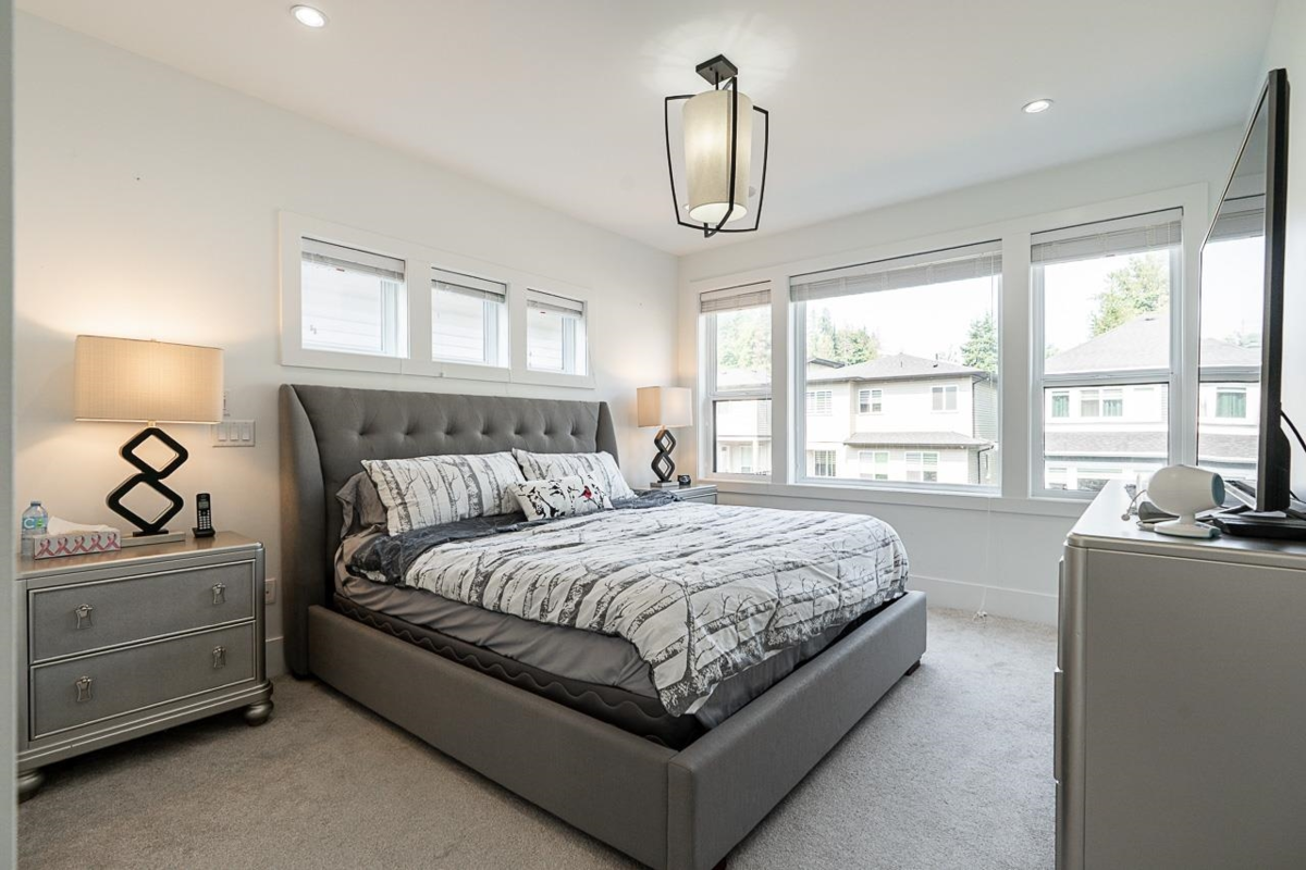 Guest Bathroom Photo of 23091 134 Loop, Maple Ridge, BC