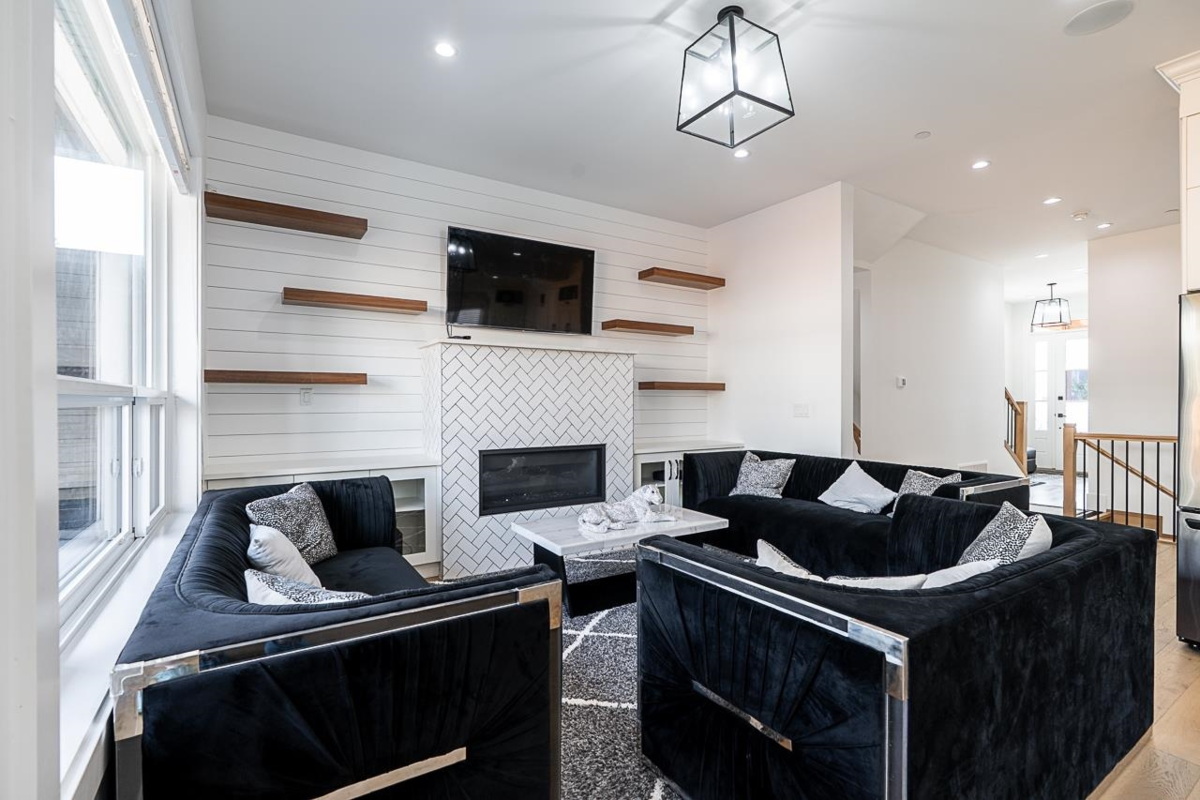 Kitchen Photo of 23091 134 Loop, Maple Ridge, BC