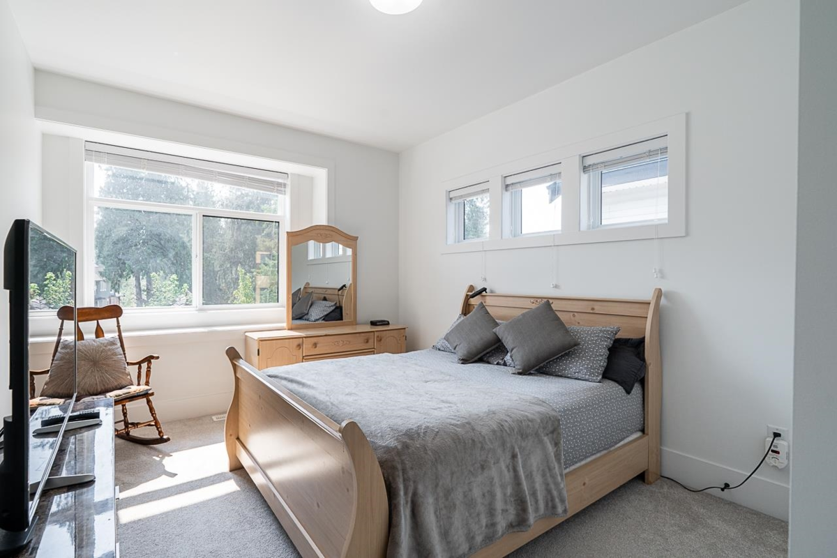 Laundry Room Photo of 23091 134 Loop, Maple Ridge, BC