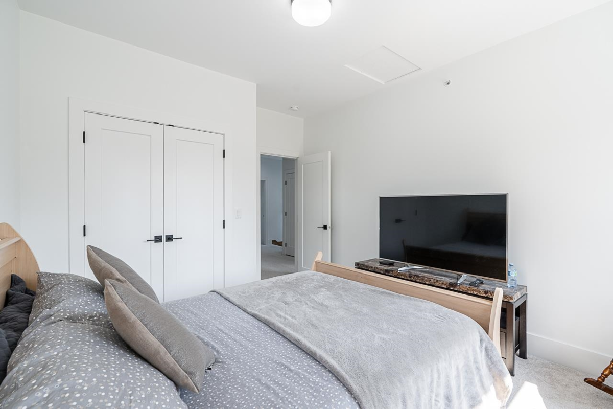 Mudroom Photo of 23091 134 Loop, Maple Ridge, BC
