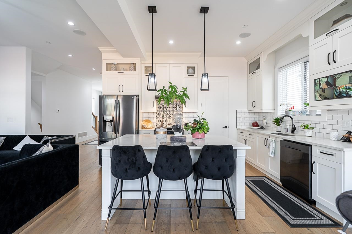 Primary Bathroom Photo of 23091 134 Loop, Maple Ridge, BC