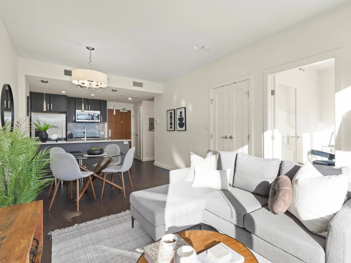 Family Room Photo of 608 38 W 1st Avenue, Vancouver, BC