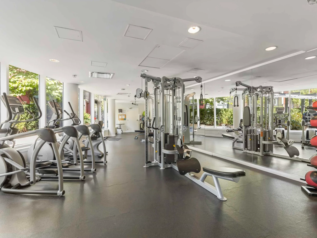 Front Yard Photo of 608 38 W 1st Avenue, Vancouver, BC