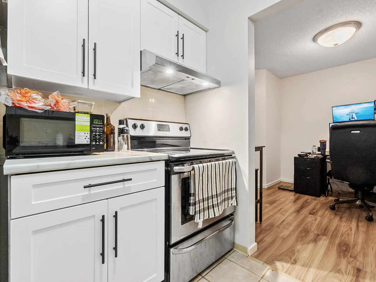 Pantry Photo of 1615 10620 150 Street, Surrey, BC