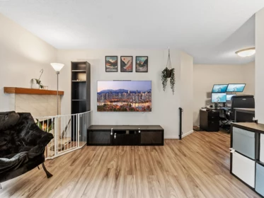 Walk-In Closet Photo of 1615 10620 150 Street, Surrey, BC