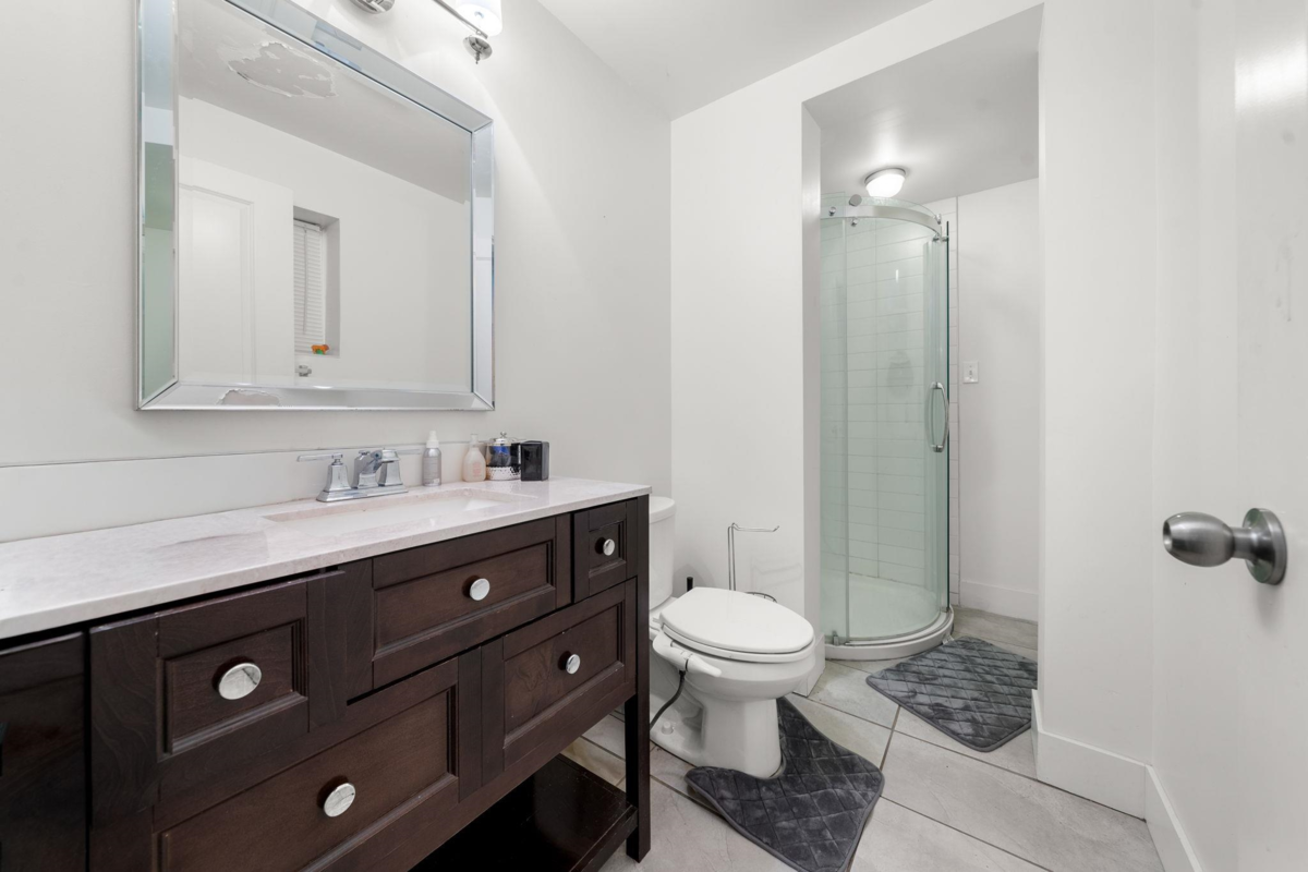 Backyard Photo of 1276 Kent Street, White Rock, BC