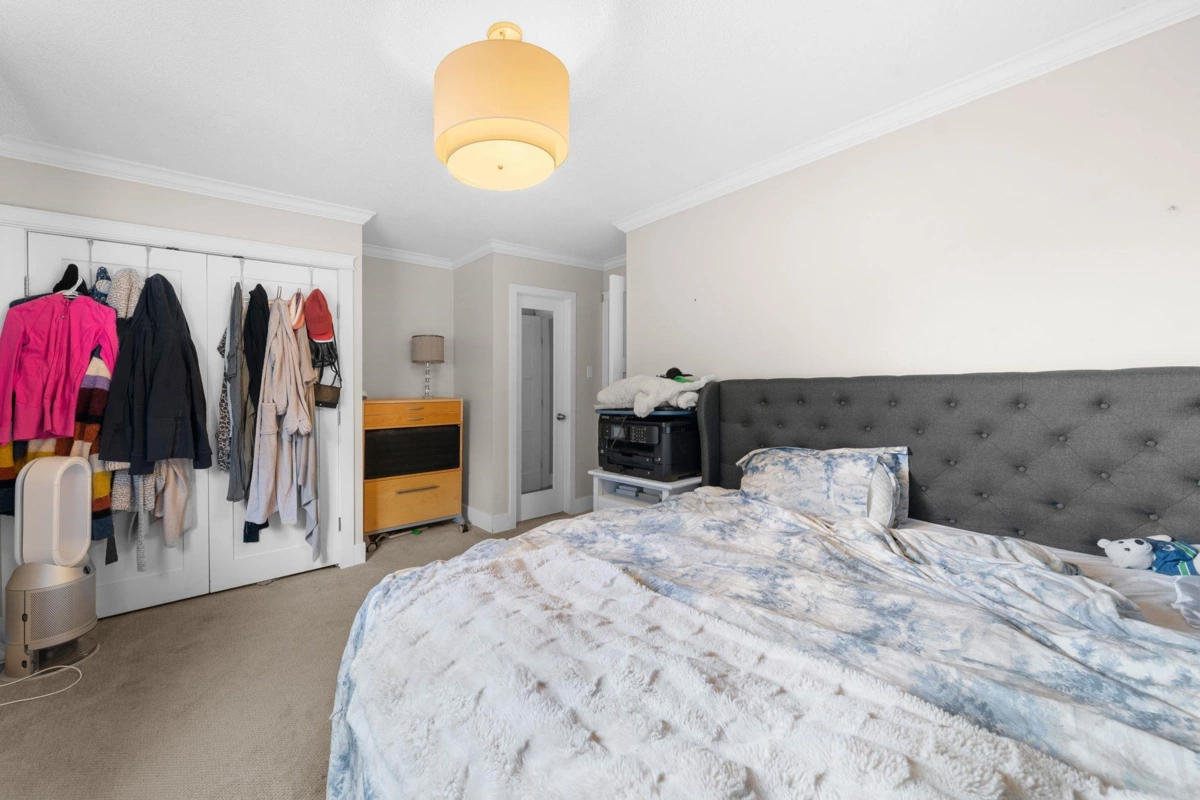 Entry Foyer Photo of 1276 Kent Street, White Rock, BC