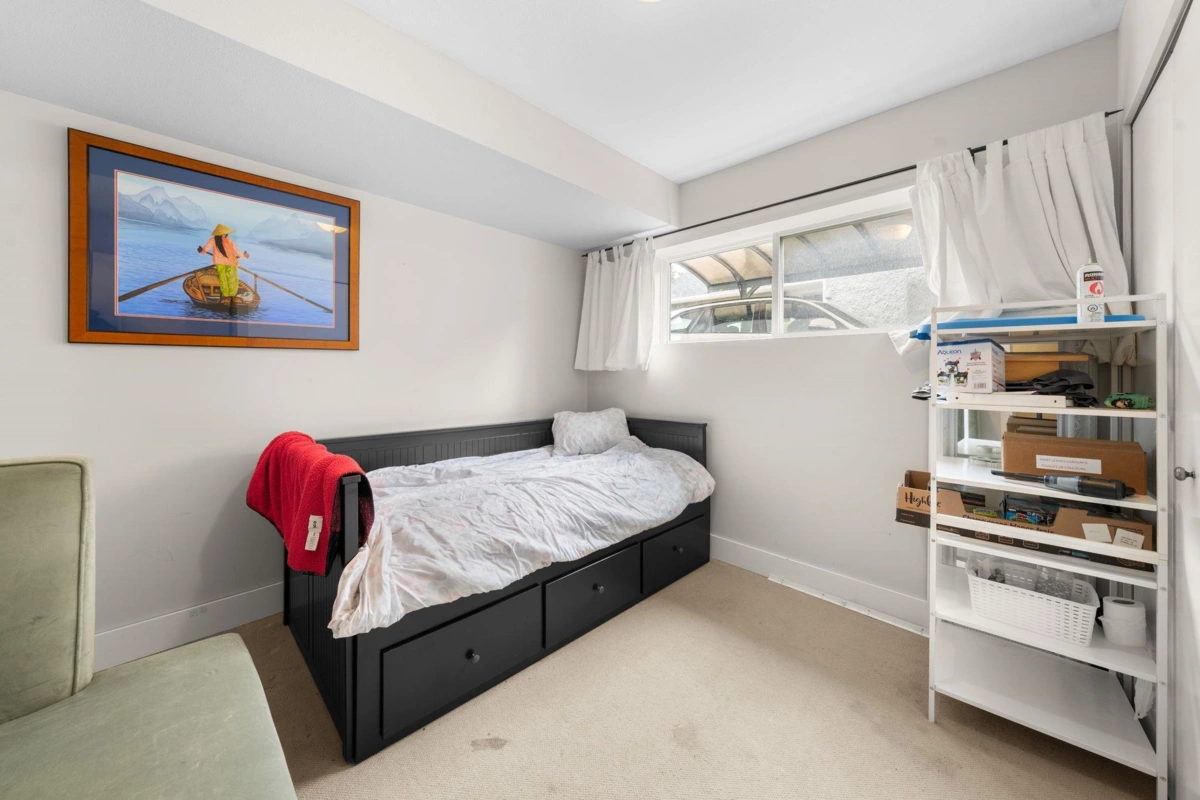 Garage Interior Photo of 1276 Kent Street, White Rock, BC