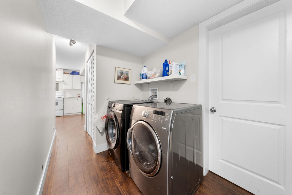 Hot Tub / Spa Photo of 1276 Kent Street, White Rock, BC