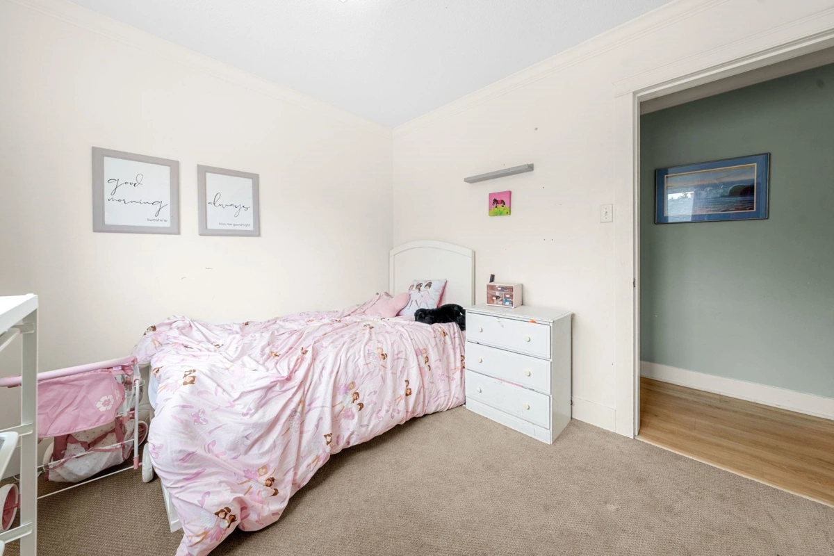 Loft / Bonus Room Photo of 1276 Kent Street, White Rock, BC