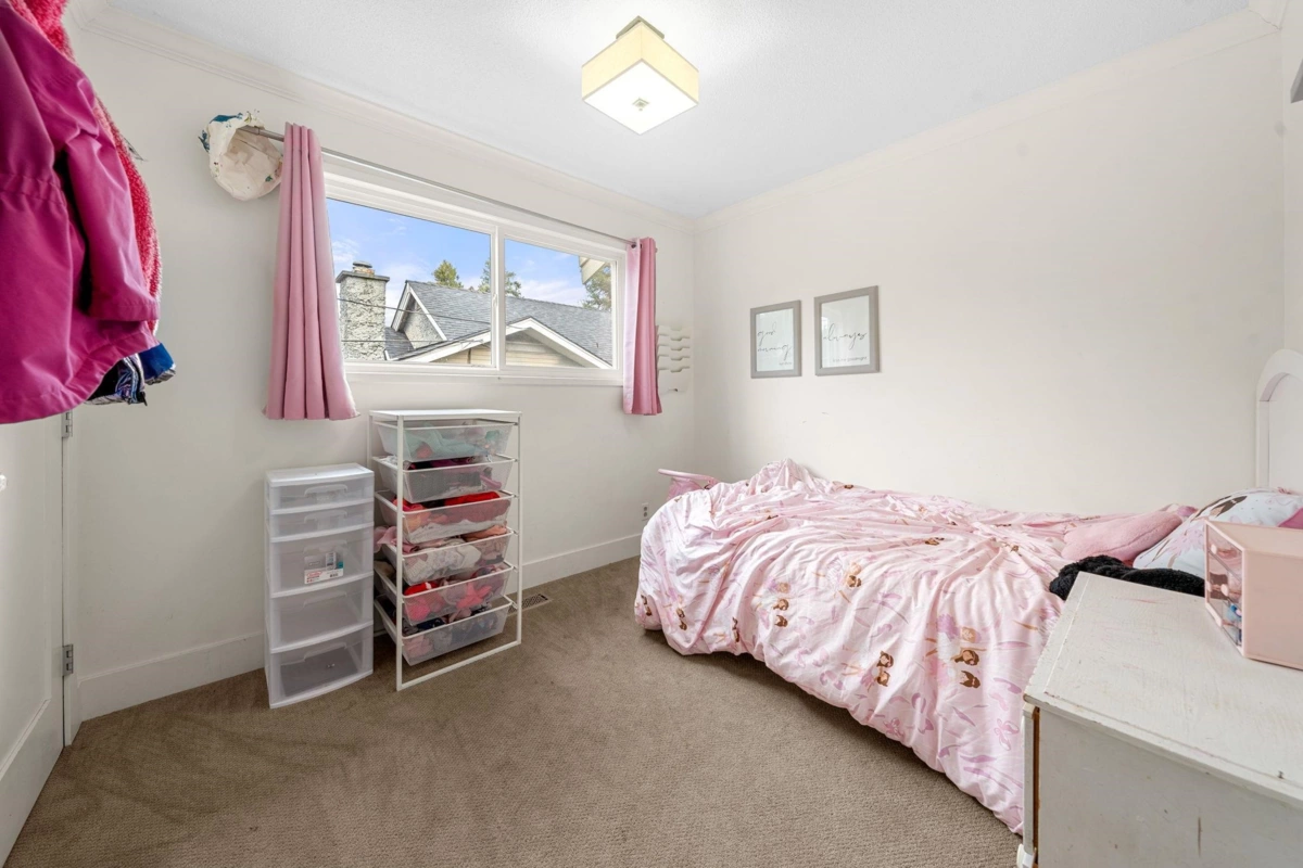 Office / Den Photo of 1276 Kent Street, White Rock, BC