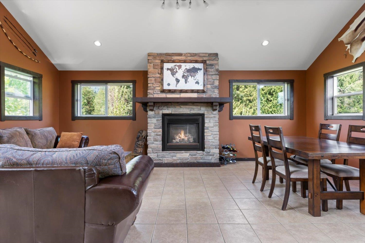 Backyard Photo of 49825 Larsen Road, Chilliwack, BC