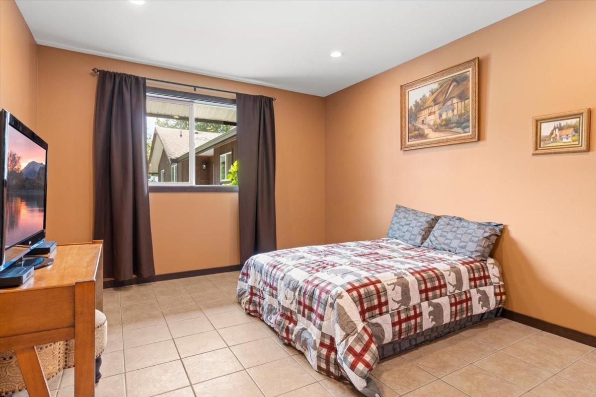 Garden / Landscaping Photo of 49825 Larsen Road, Chilliwack, BC