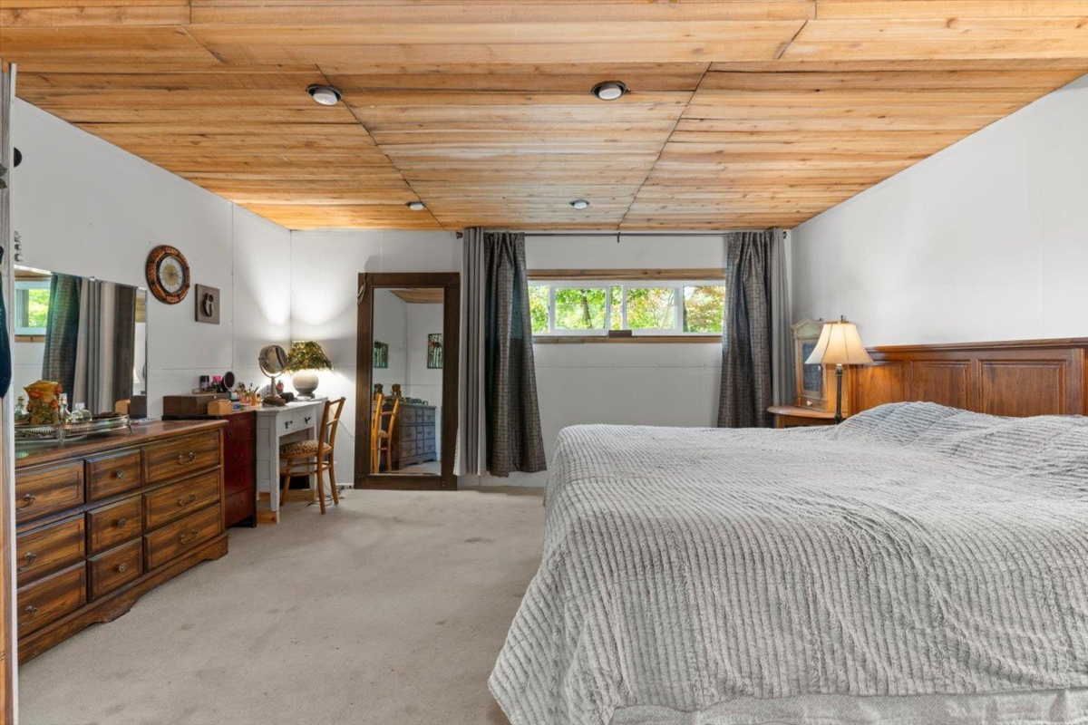 Mudroom Photo of 49825 Larsen Road, Chilliwack, BC