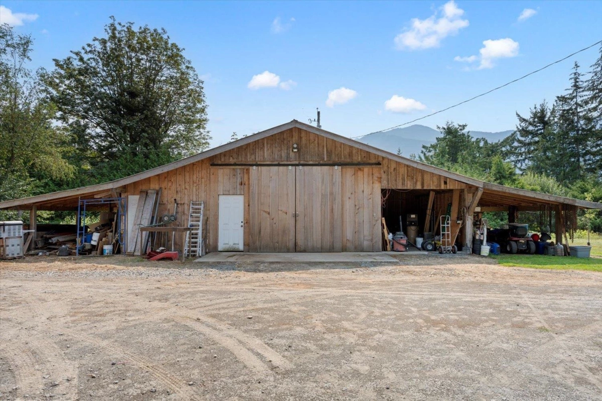 Pantry Photo of 49825 Larsen Road, Chilliwack, BC