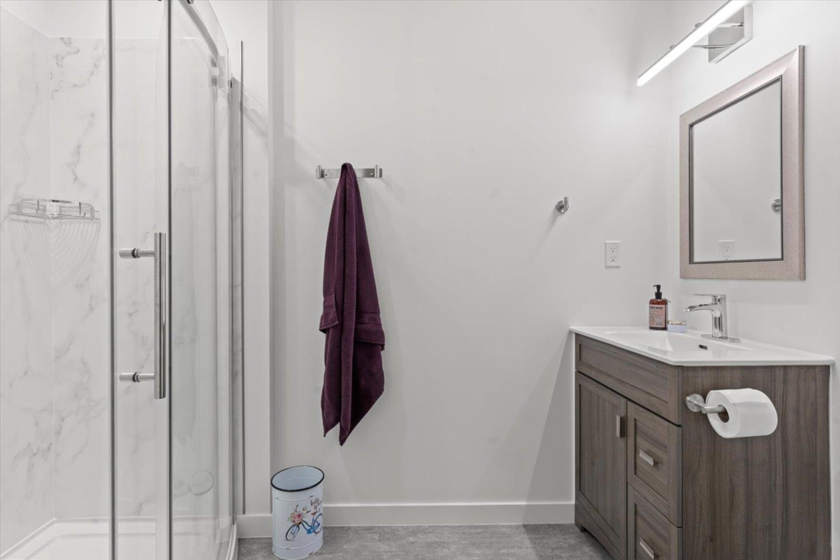 Powder Room Photo of 49825 Larsen Road, Chilliwack, BC