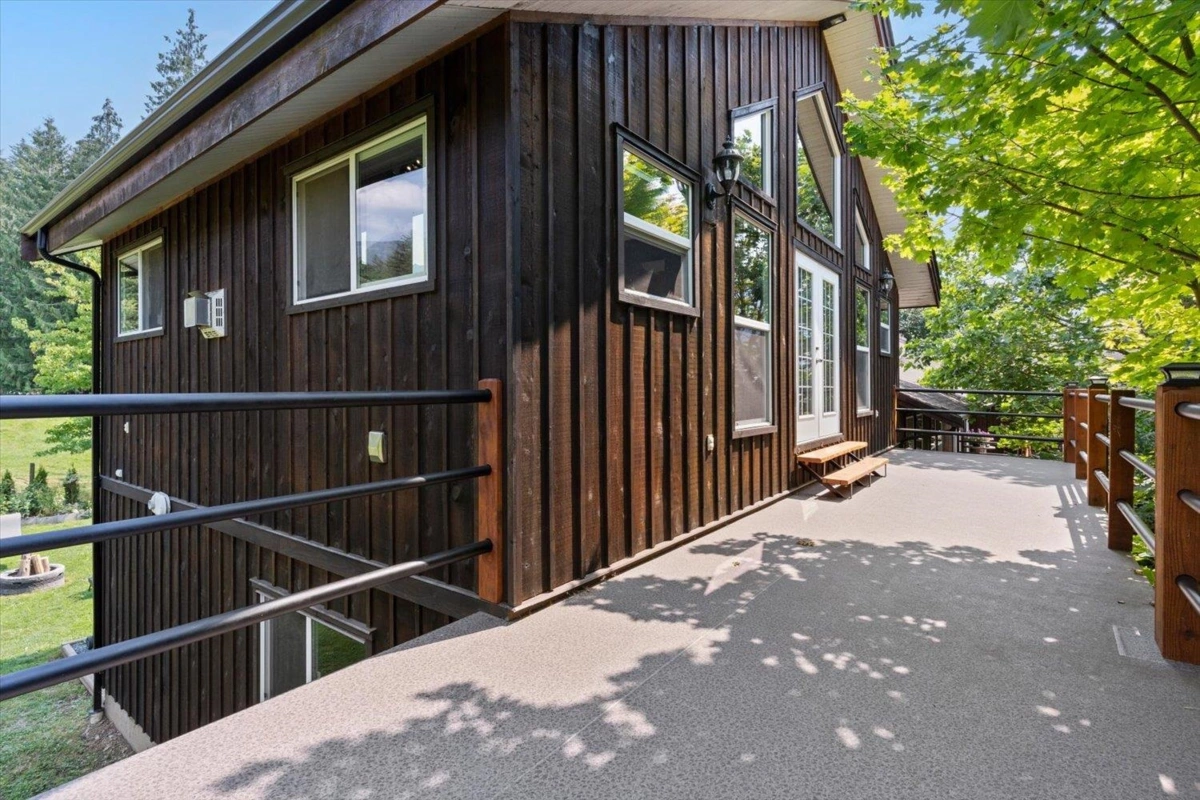 Staircase Photo of 49825 Larsen Road, Chilliwack, BC
