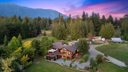 49825 Larsen Road, Chilliwack, BC, Chilliwack — Single Family Residence for sale