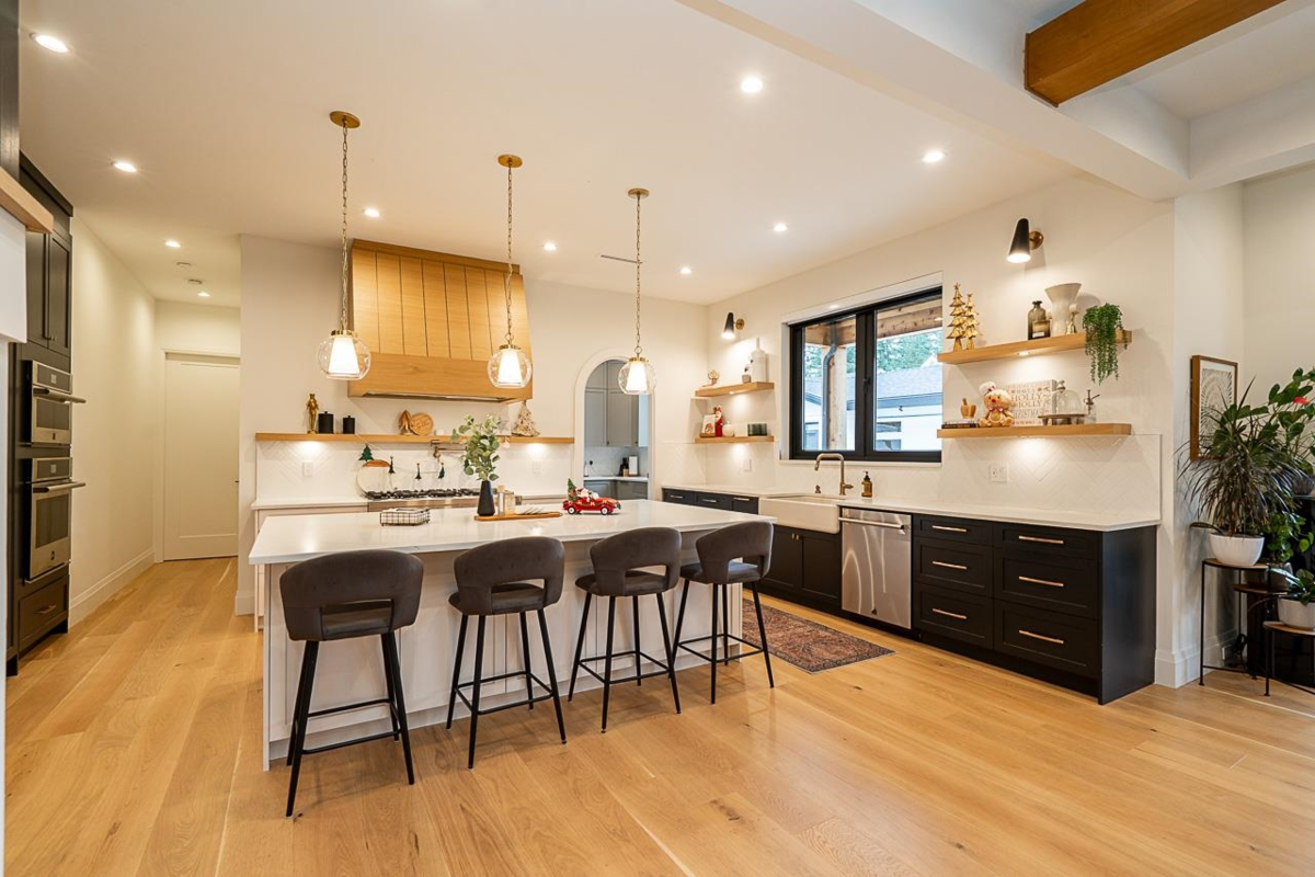 Kitchen Island Photo of 2833 204 Street, Langley, BC
