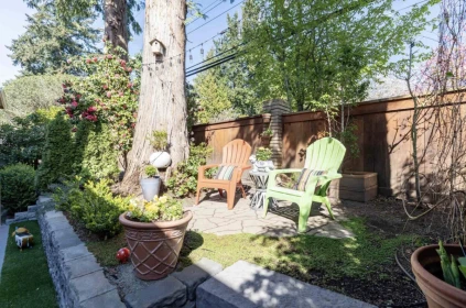 Hallway Photo of 10 1781 130 Street, Surrey, BC