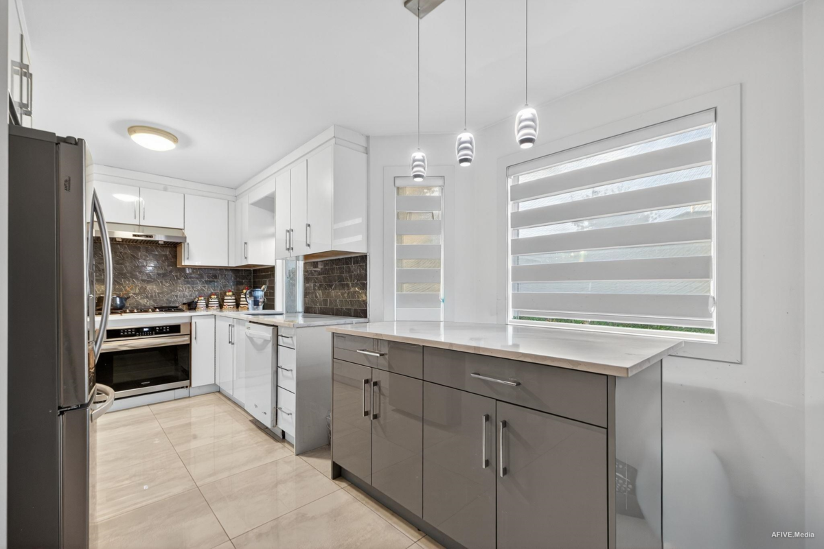 Dining Area Photo of 12079 84a Avenue, Surrey, BC
