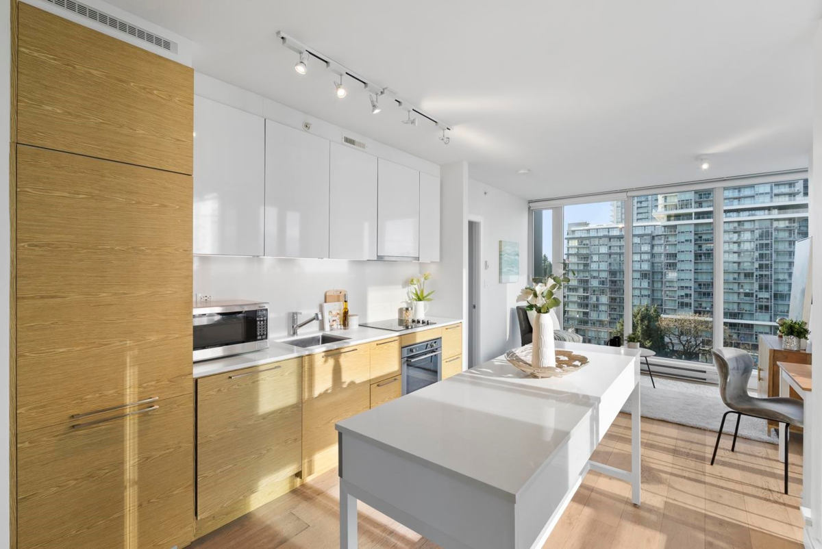 Breakfast Nook Photo of 1106 13438 Central Avenue, Surrey, BC