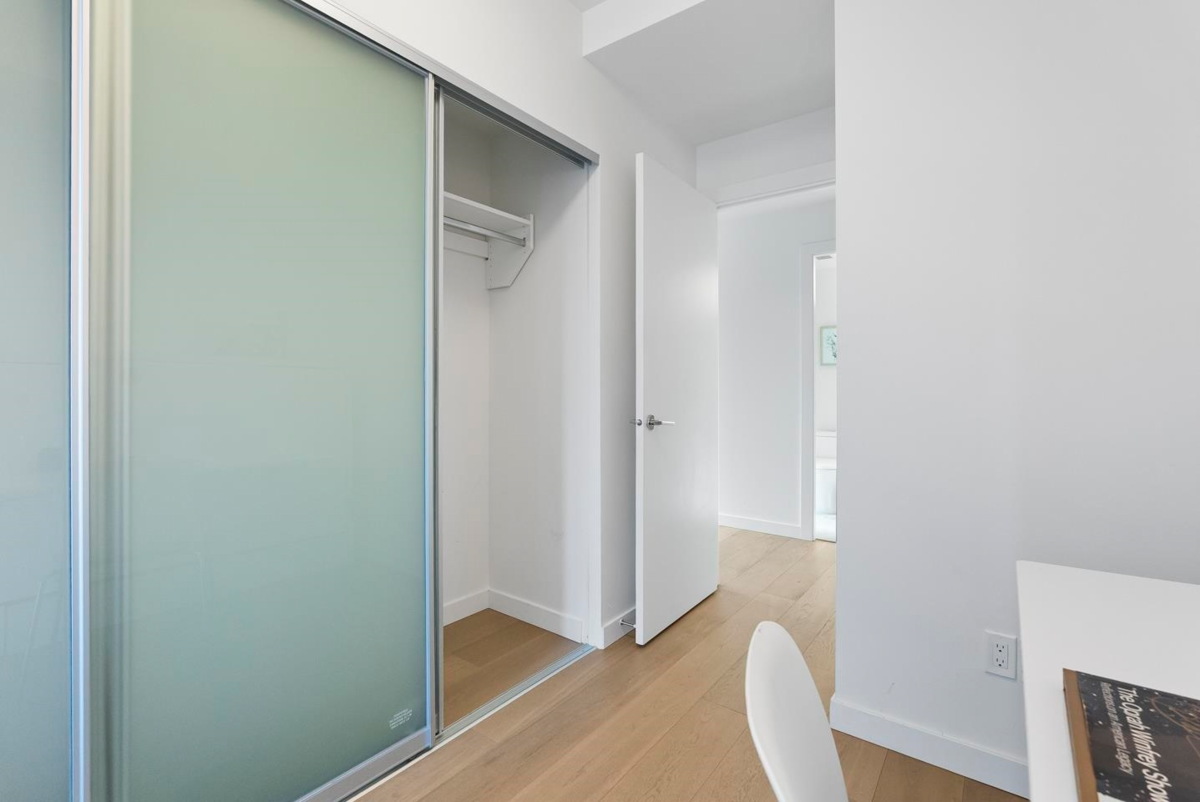 Staircase Photo of 1106 13438 Central Avenue, Surrey, BC