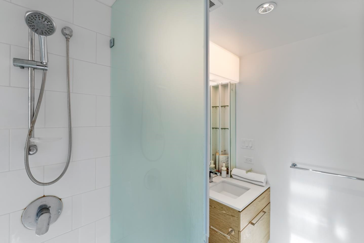 Walk-In Closet Photo of 1106 13438 Central Avenue, Surrey, BC