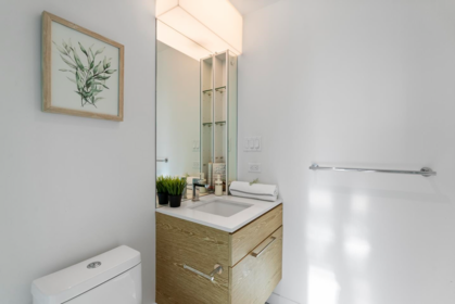 Primary Bathroom Photo of 1106 13438 Central Avenue, Surrey, BC