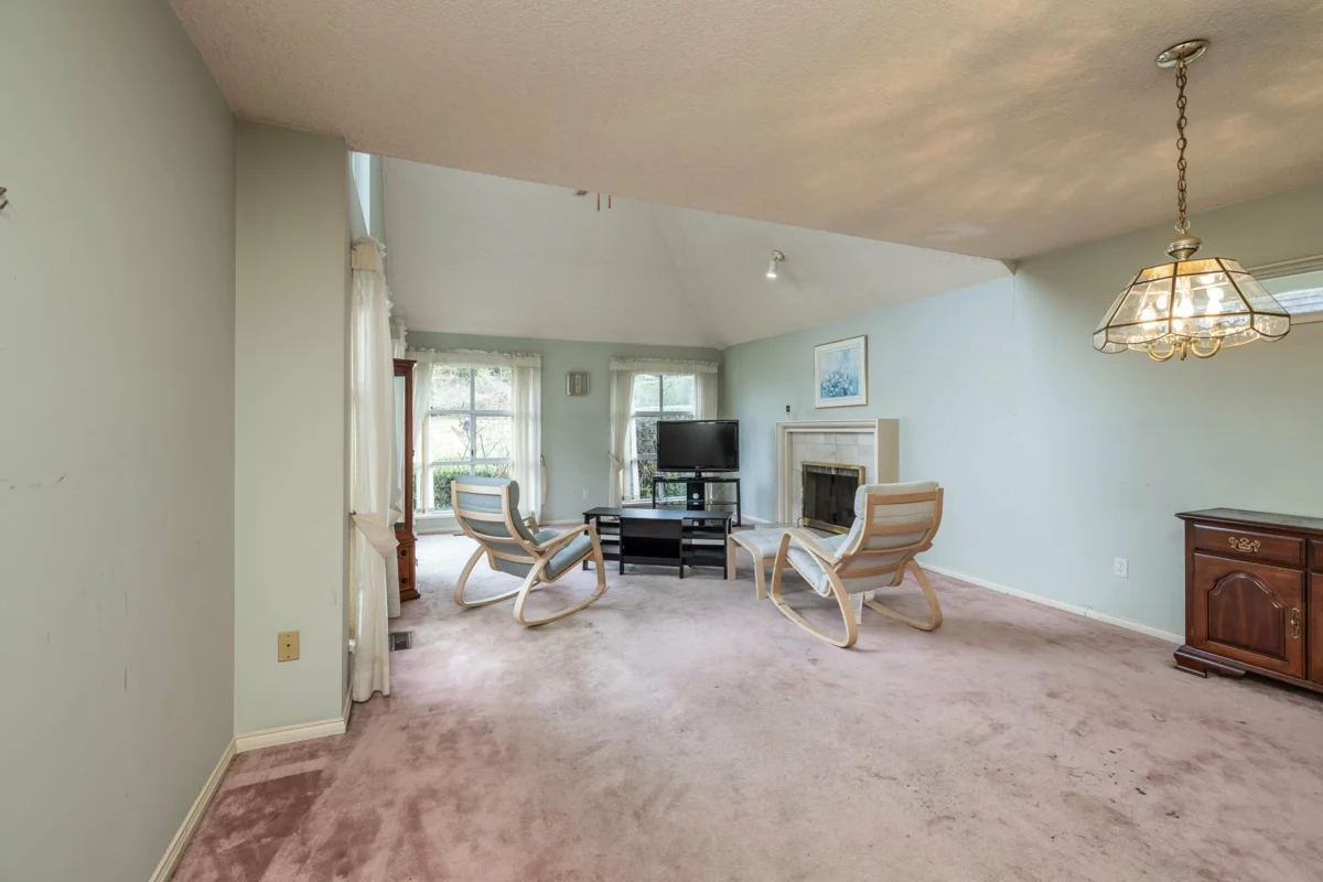 Walk-In Closet Photo of 12051 S Boundary Drive, Surrey, BC