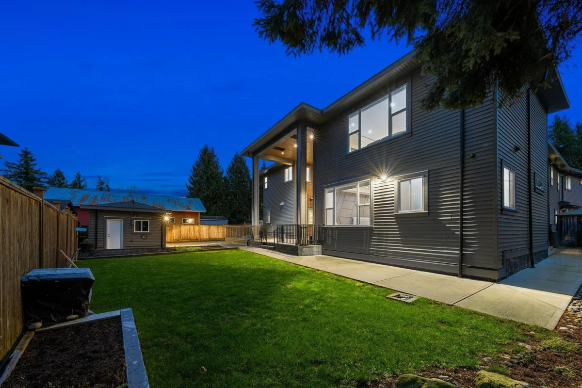 Family Room Photo of 23697 Old Yale Road, Langley, BC