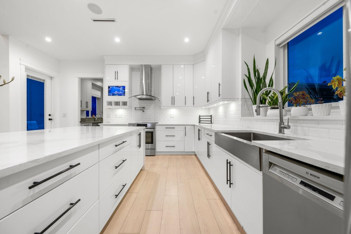 Guest Bathroom Photo of 23697 Old Yale Road, Langley, BC