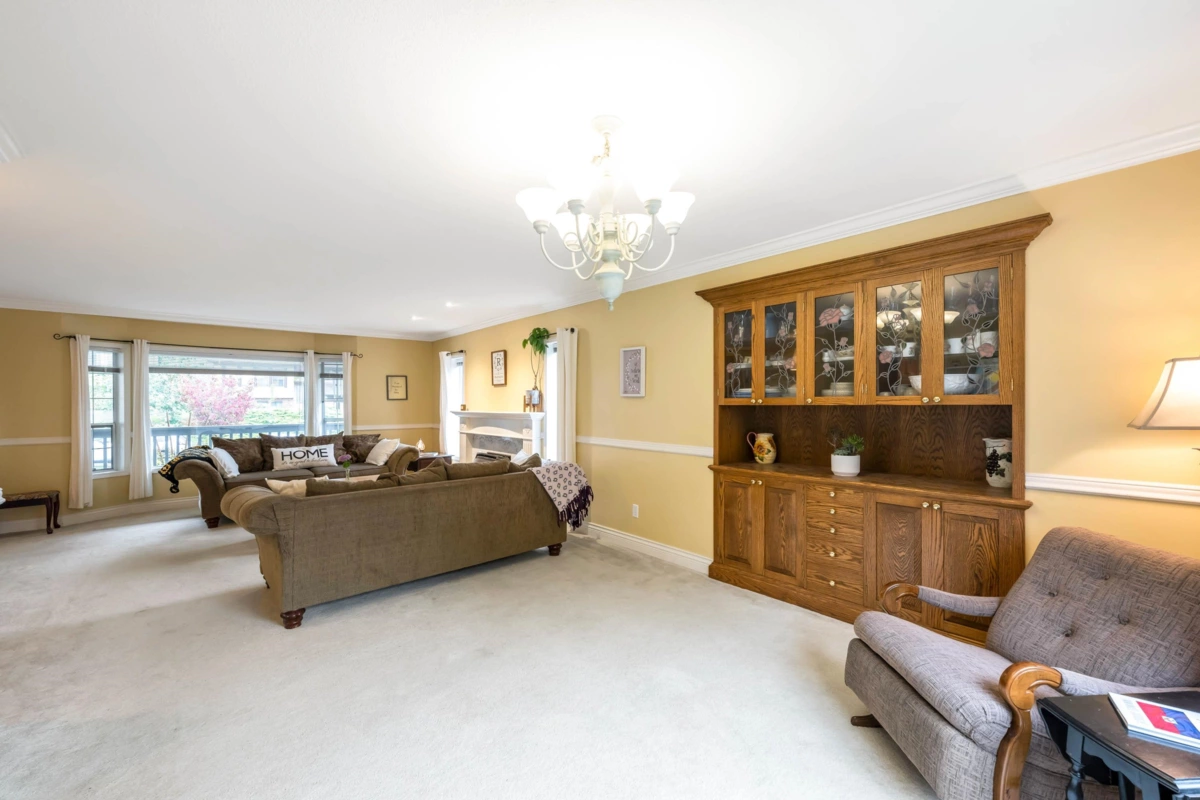 Breakfast Nook Photo of 3556 Dunsmuir Way, Abbotsford, BC