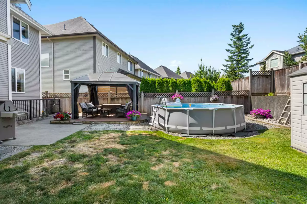 Garden / Landscaping Photo of 7065 208a Street, Langley, BC