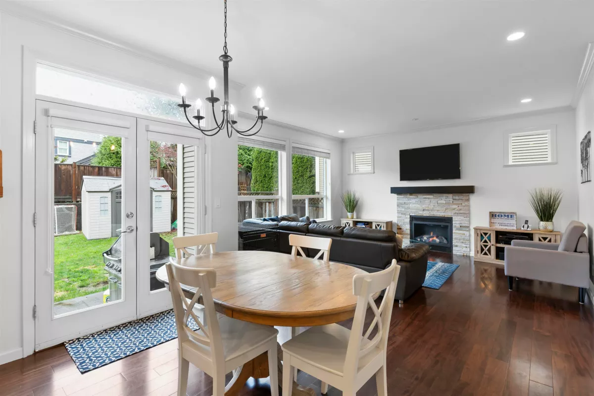 Primary Bathroom Photo of 7065 208a Street, Langley, BC