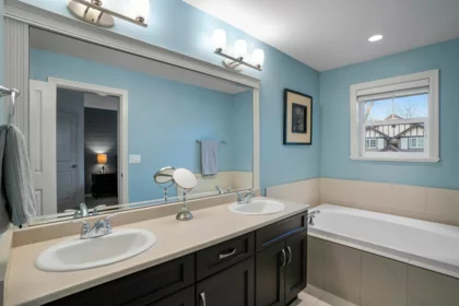 Laundry Room Photo of 7065 208a Street, Langley, BC