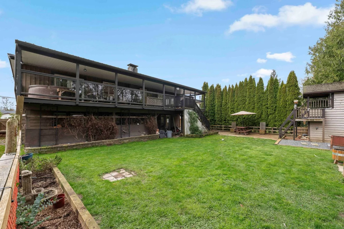 Garden / Landscaping Photo of 27157 28 Avenue, Langley, BC